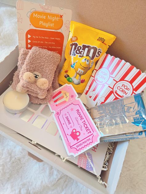 graduation basket ideas, graduation gift basket ideas, graduation gift basket ideas, high school graduation basket ideas, college graduation basket ideas, graduation gift basket ideas for him, graduation gift basket ideas for her, graduation basket ideas for him