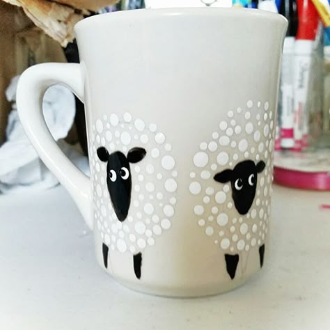 pottery painting ideas, hand painted pottery, painted pottery, easy pottery painting ideas, cute pottery painting ideas, mug pottery painting ideas, pottery painting ideas for beginners, pottery bowl painting ideas, pottery vase painting ideas, pottery plate painting ideas, creative pottery painting ideas