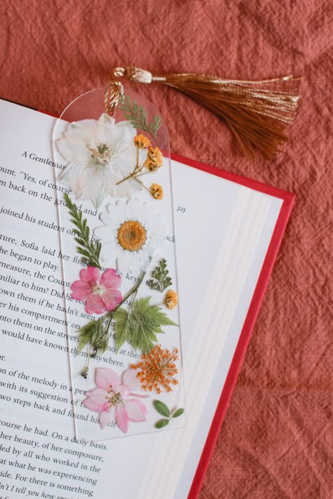 pressed flower crafts, dried flowers ideas, pressed flowers, dried flowers ideas decor, what to do with pressed flowers
