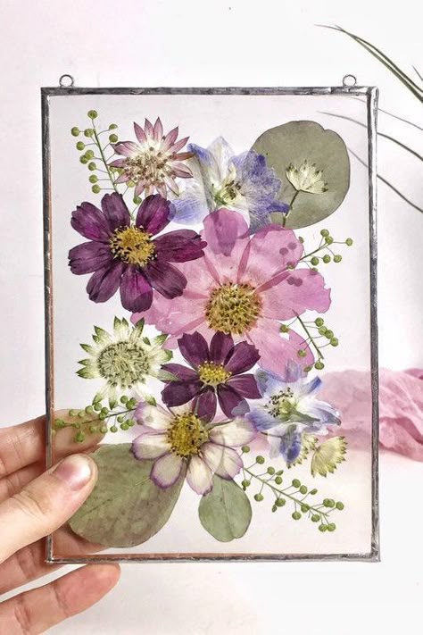 pressed flower crafts, dried flowers ideas, pressed flowers, dried flowers ideas decor, what to do with pressed flowers